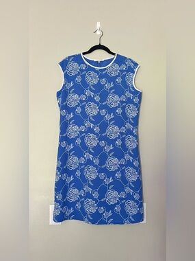 TASH+SOPHIE Blue White Floral Contrast Trim Shift Dress - Size Large